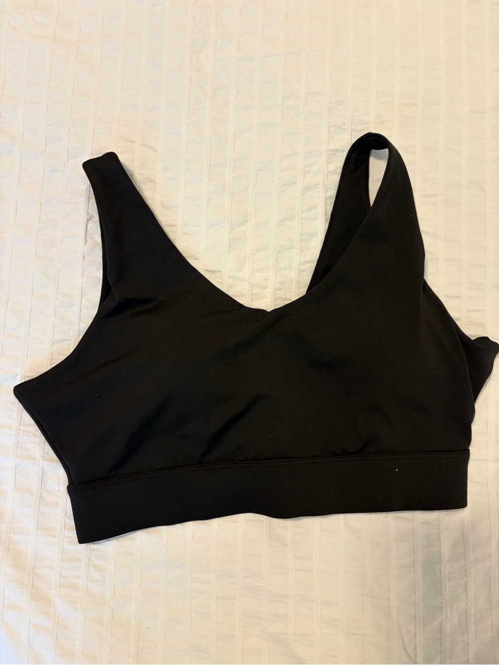 SHEIN Black V-Neck Sports Bralette
